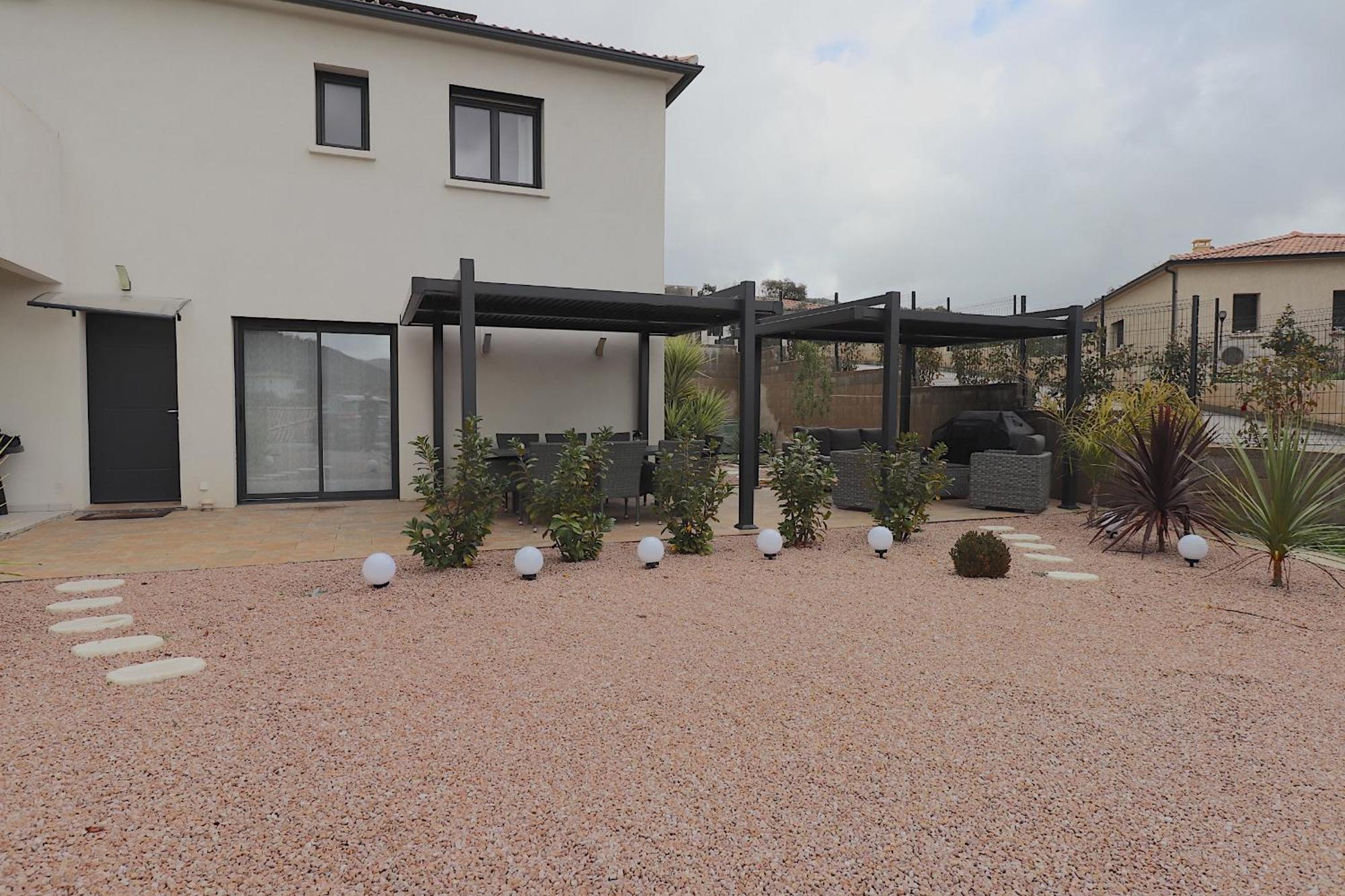 Maison A Confort- Proche Et Aeroport- Exterieur Privatif Avec Barbecue *