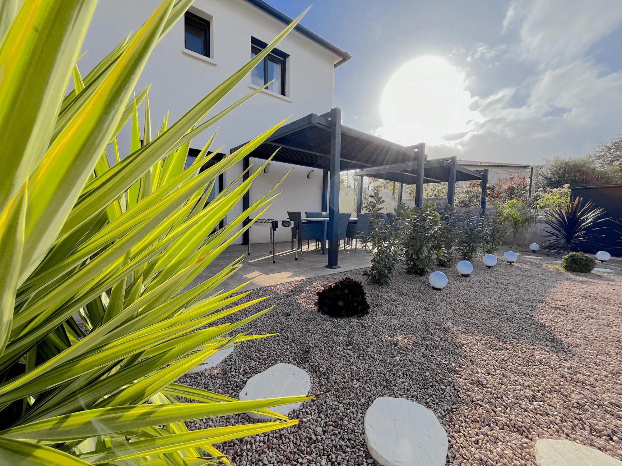 Ferienhaus Maison A Confort- Proche Et Aeroport- Exterieur Privatif Avec Barbecue Ajaccio (Corsica)